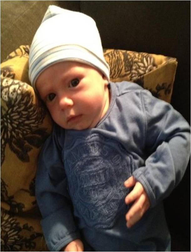 Luca Wearing Eliane et Lena : Hillary Duff Baby